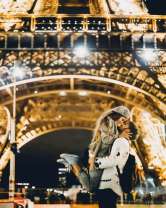 Счастливая встреча у Эйфелевой башни