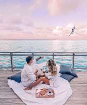 Пикник влюбленных у моря