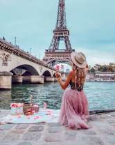 Пикник на живописном берегу Сены. Париж