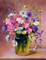 Баночка с букетом полевых цветов