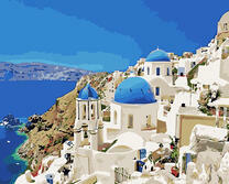 Белый город на скале над морем