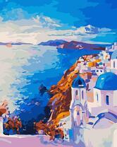 Красивый прибрежный городок на скале