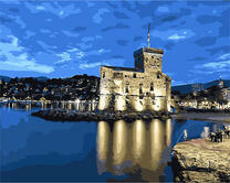 Итальянская крепость и ночные огни