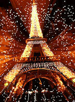 Эйфелева башня в огнях