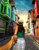 Следуй за мной по разноцветным улицам города