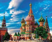 Собор Василия Блаженого под летним небом