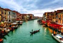 Лазурные воды канала Венеции