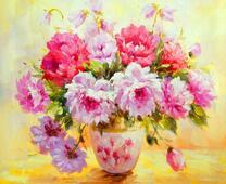 Букет красивых пионов в фарфоровой вазе