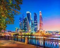 Набережная с видом на высотки