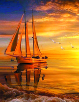 Парусник на фоне божественного заката