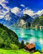 Домик с ошеломительным видом на горы и залив