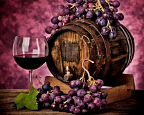 Виноградное вино в бочонке