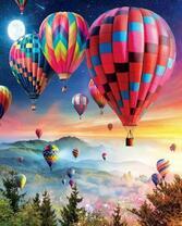 Воздушные шары над лесами и горами