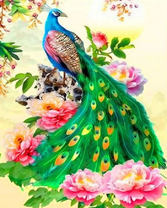 Павлин неимоверной красоты на цветущей ветке