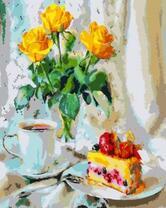 Розы и чай с тортиком