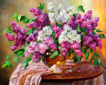 Букет сирени и цветная драпировка