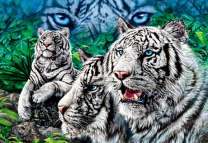 Три белых тигра в зелёном лесу