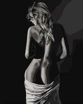 Обнаженная девушка в полотенце