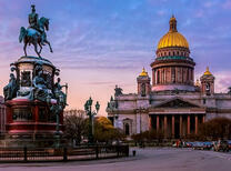 Красочное небо над Исаакиевским собором